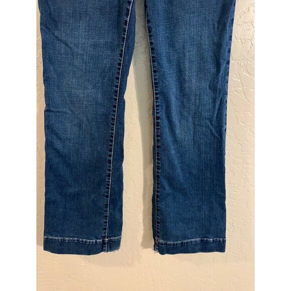 Wrangler Slight Flare Flattering Casual Blue Jeans - Picture 3 of 10
